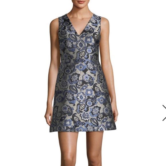 Alice + Olivia Dresses & Skirts - Alice + Olivia V neck metallic dress